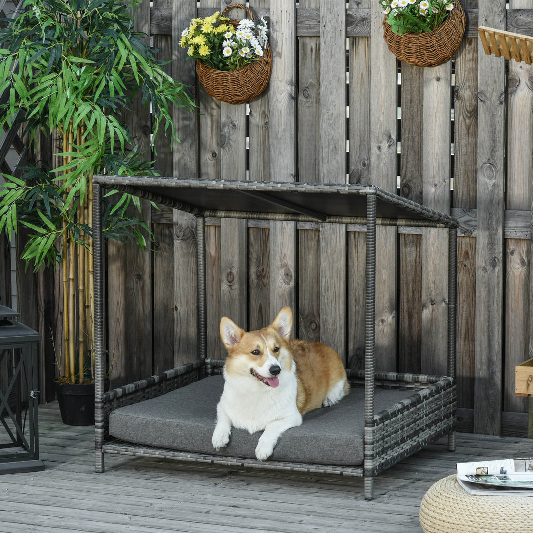 Wicker Indoor/Outdoor Dog House